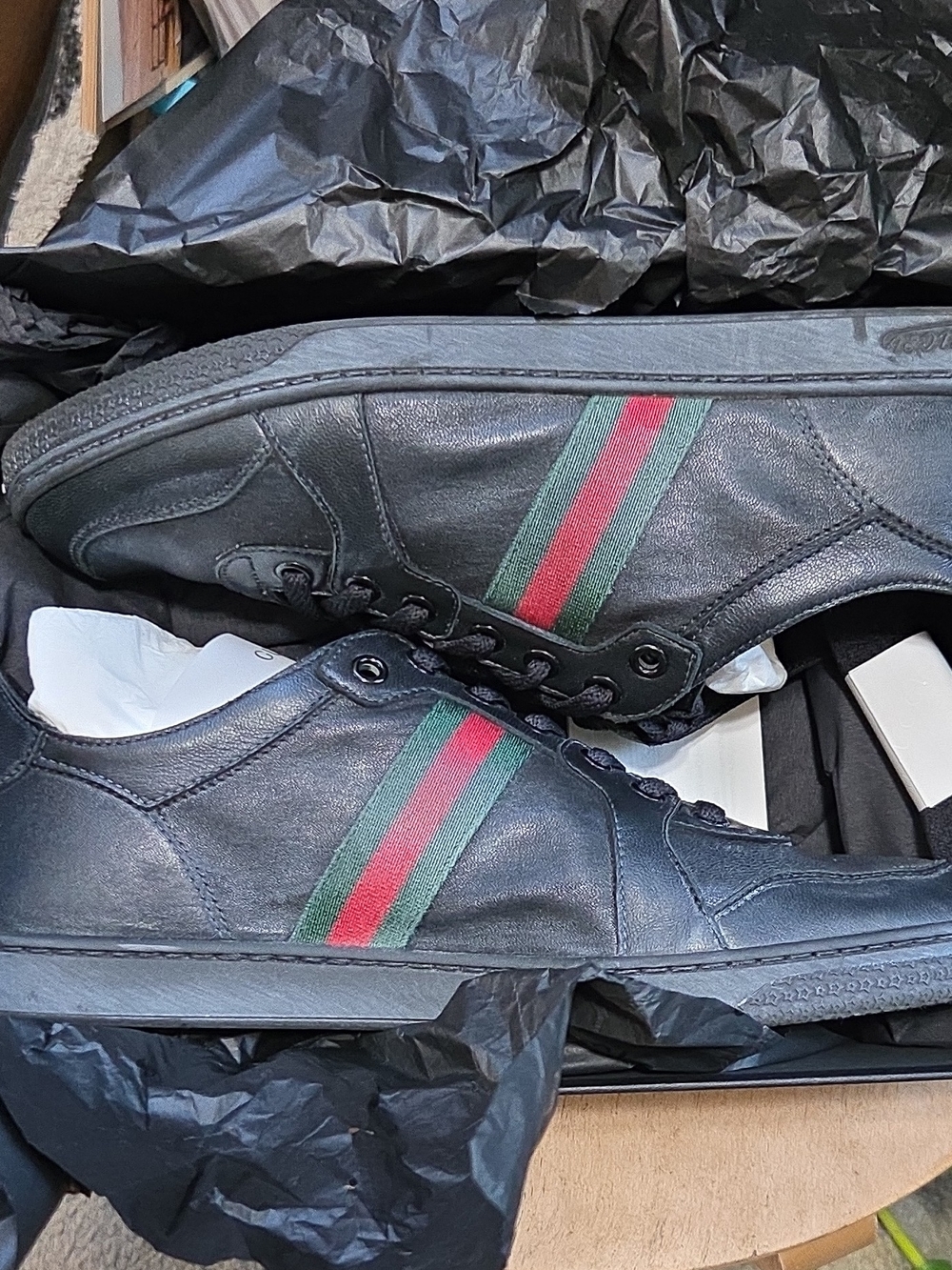 Women's Gucci Black Leather Low-Top Sneakers